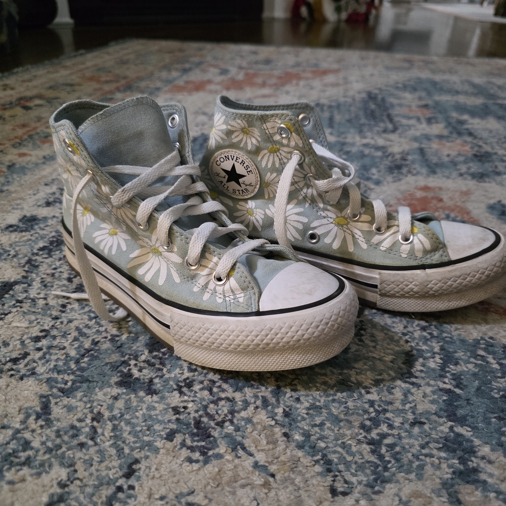 Converse High-Top Sneakers with Daisy Print